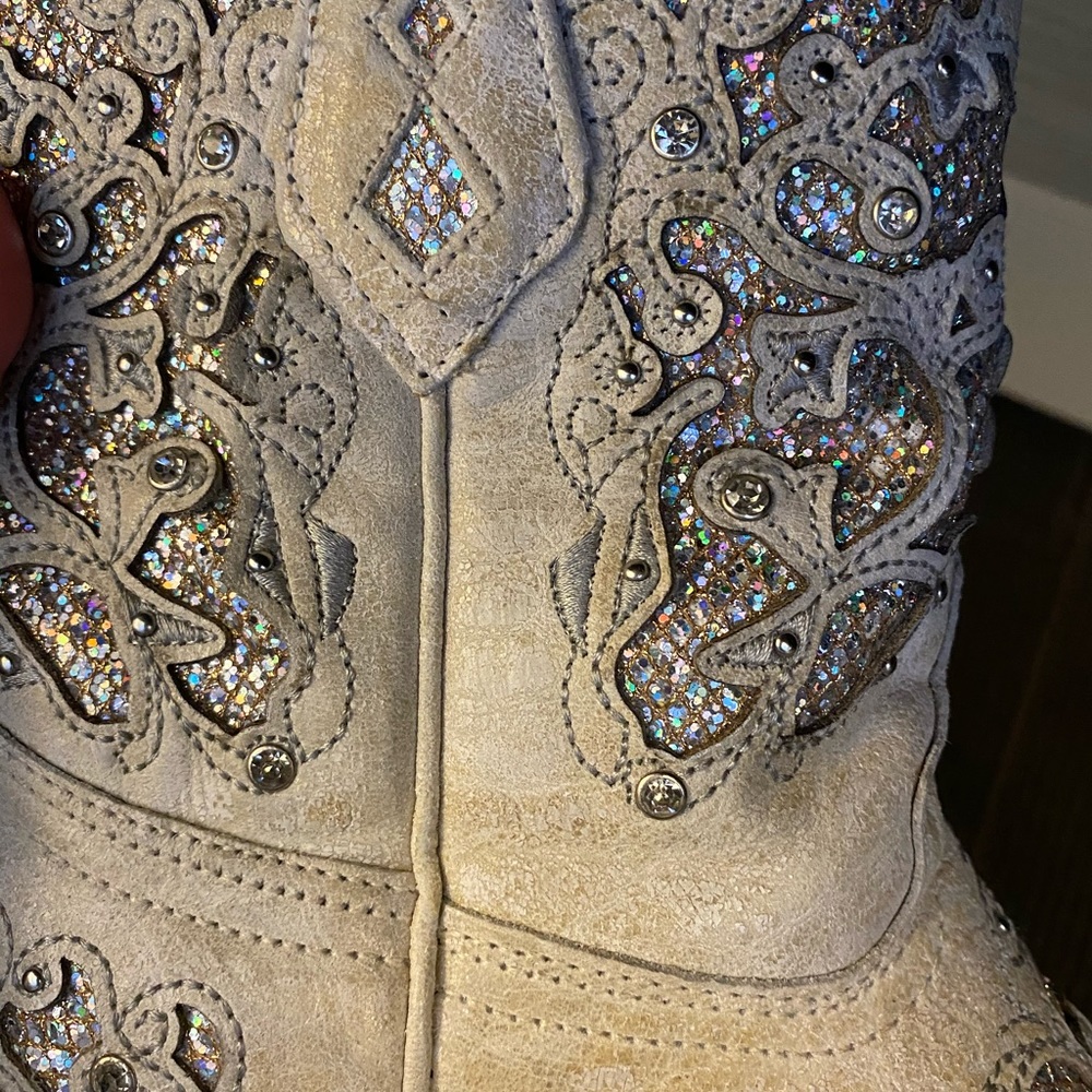 Corral boots
